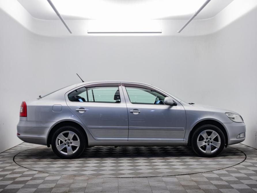 Skoda Octavia II (A5) Рестайлинг Москва  - изображение 4