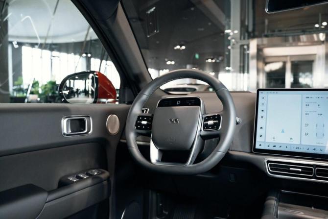 Новый Li Auto (Lixiang) L7 I Рестайлинг 2025 года, цена 10 950 585 рублей, внедорожник, Автокод Объявления