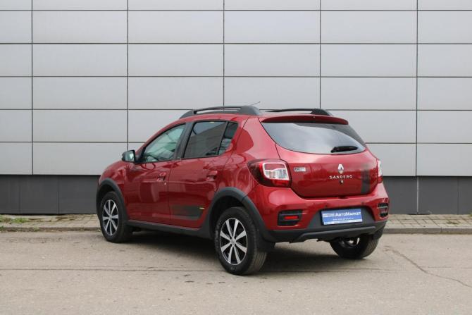 Renault Sandero II Рестайлинг с пробегом 2022 года, цена 1 015 000 рублей, 195332 км, хэтчбек, Автокод Объявления