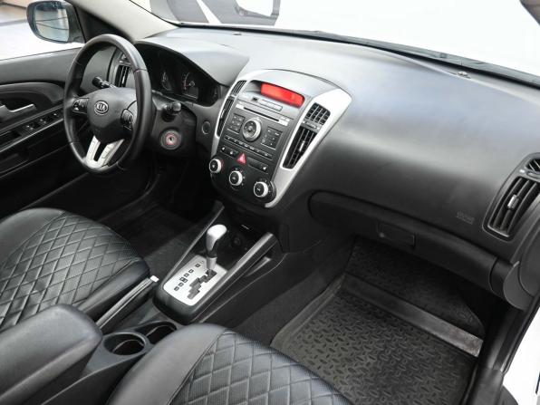 Kia Ceed I Рестайлинг с пробегом 2011 года, цена 899 900 рублей, 174000 км, хэтчбек, Автокод Объявления