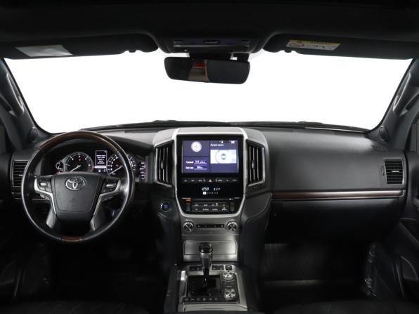 Toyota Land Cruiser 200 Series Рестайлинг 2 с пробегом 2017 года, цена 8 349 900 рублей, 68000 км, внедорожник, Автокод Объявления