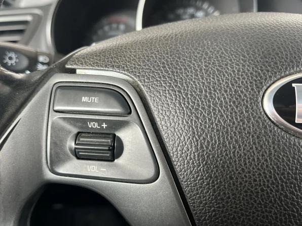 Kia Rio III Рестайлинг с пробегом 2017 года, цена 1 010 000 рублей, 110000 км, седан, Автокод Объявления
