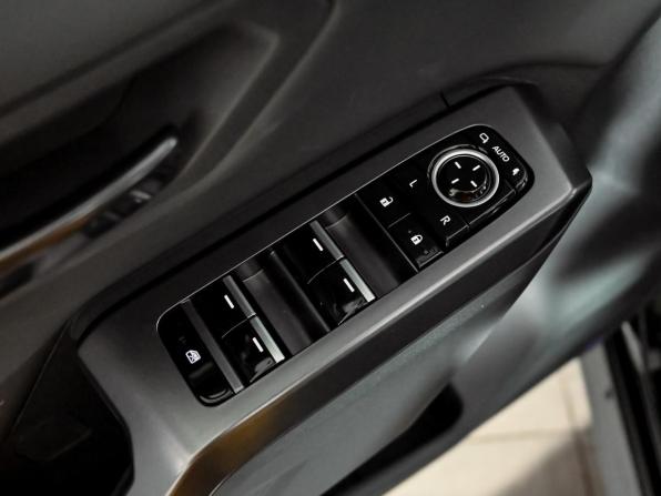 Toyota RAV4 VI (XA60) с пробегом 2026 года, цена 4 650 000 рублей, 37 км, внедорожник, Автокод Объявления