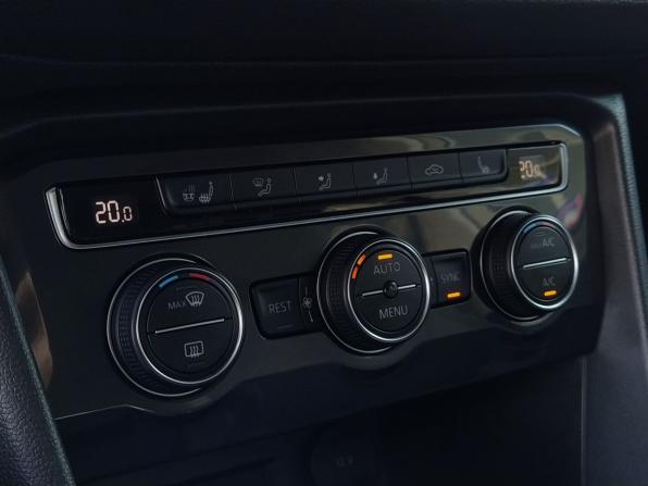 Volkswagen Tiguan II с пробегом 2018 года, цена 2 069 000 рублей, 80326 км, внедорожник, Автокод Объявления