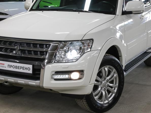 Mitsubishi Pajero IV Рестайлинг 2 с пробегом 2018 года, цена 3 349 000 рублей, 96887 км, внедорожник, Автокод Объявления
