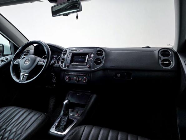 Volkswagen Tiguan II с пробегом 2016 года, цена 2 000 000 рублей, 129936 км, внедорожник, Автокод Объявления
