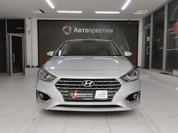 Hyundai Solaris II с пробегом 2018 года, цена 1 420 000 рублей, 87360 км, седан, Автокод Объявления