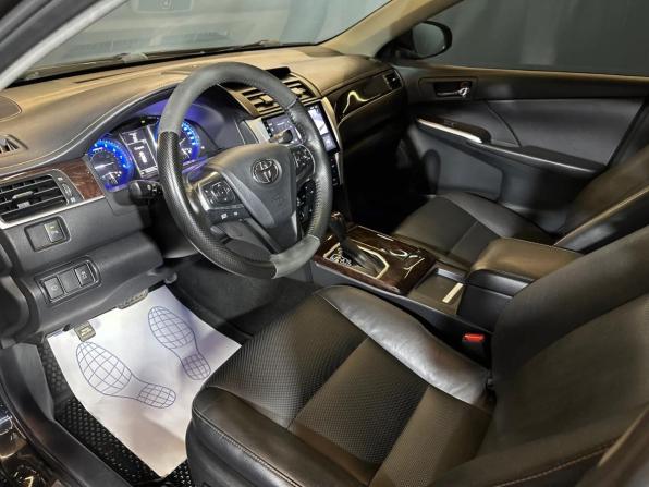 Toyota Camry VII (XV50) Рестайлинг с пробегом 2016 года, цена 1 850 000 рублей, 182000 км, седан, Автокод Объявления