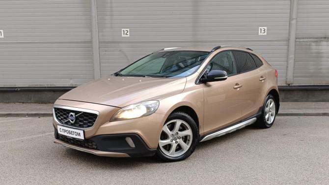 Volvo V40 Cross Country I с пробегом 2013 года, цена 949 000 рублей, 241480 км, хэтчбек, Автокод Объявления