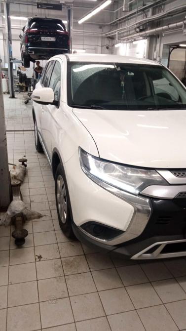 Mitsubishi Outlander III Рестайлинг 3 Санкт-Петербург  - изображение 1