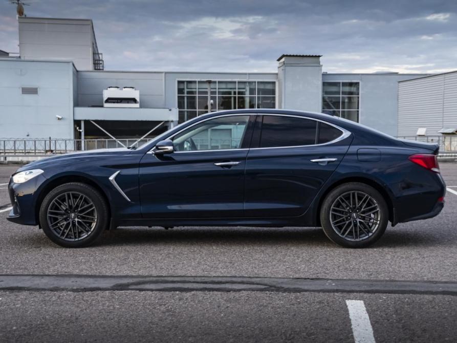Genesis G70 I Москва  - изображение 9