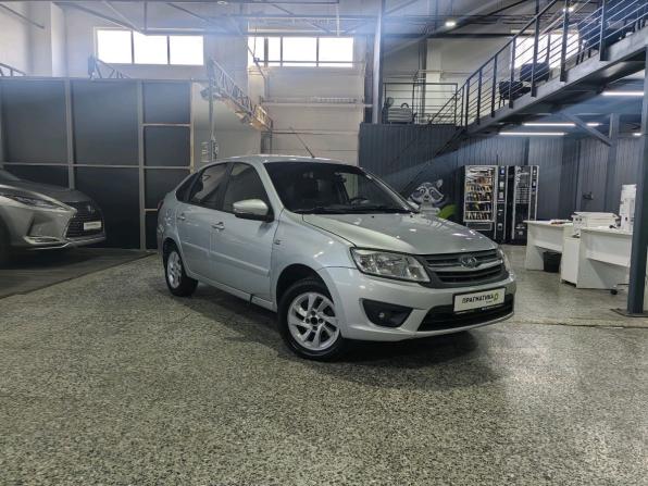 Lada (ВАЗ) Granta I с пробегом 2015 года, цена 350 000 рублей, 225777 км, лифтбек, Автокод Объявления