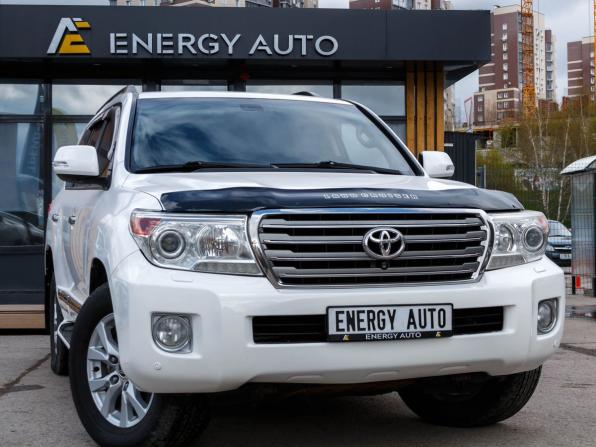 Toyota Land Cruiser 200 Series Рестайлинг 1 с пробегом 2014 года, цена 3 850 000 рублей, 179652 км, внедорожник, Автокод Объявления