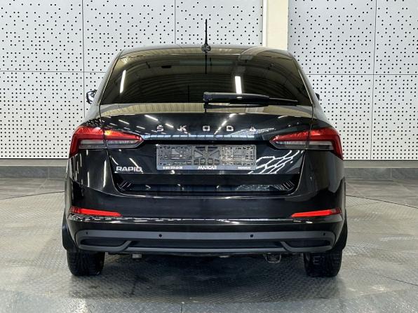 Skoda Rapid II с пробегом 2021 года, цена 910 000 рублей, 101102 км, лифтбек, Автокод Объявления