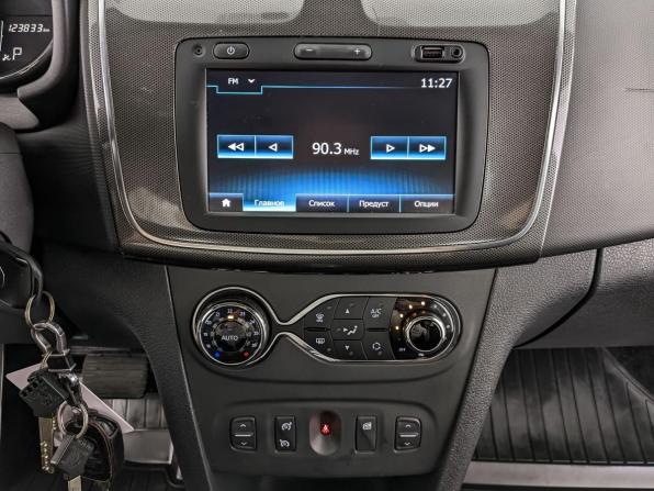 Renault Sandero II Рестайлинг с пробегом 2019 года, цена 1 180 000 рублей, 123084 км, хэтчбек, Автокод Объявления