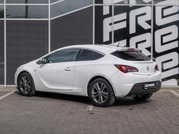 Opel Astra J Рестайлинг с пробегом 2014 года, цена 900 000 рублей, 152427 км, хэтчбек, Автокод Объявления