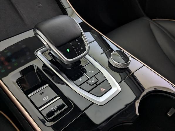 Omoda C5 I с пробегом 2023 года, цена 1 850 000 рублей, 50856 км, внедорожник, Автокод Объявления