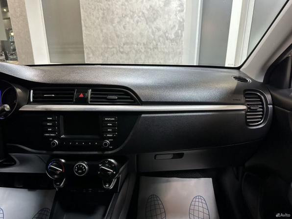 Kia Rio IV с пробегом 2019 года, цена 1 355 000 рублей, 72679 км, седан, Автокод Объявления