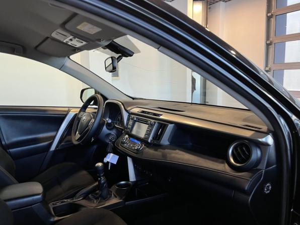 Toyota RAV4 IV (XA40) с пробегом 2015 года, цена 1 900 000 рублей, 240886 км, внедорожник, Автокод Объявления
