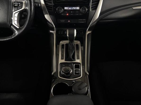 Mitsubishi Pajero Sport III с пробегом 2018 года, цена 2 699 000 рублей, 160000 км, внедорожник, Автокод Объявления