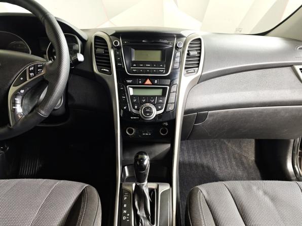 Hyundai i30 II с пробегом 2013 года, цена 649 000 рублей, 410906 км, хэтчбек, Автокод Объявления