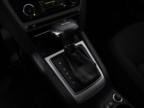Skoda Octavia II (A5) Рестайлинг с пробегом 2010 года, цена 849 000 рублей, 203511 км, лифтбек, Автокод Объявления