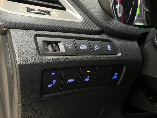 Hyundai Santa Fe III Рестайлинг с пробегом 2015 года, цена 1 825 000 рублей, 167469 км, внедорожник, Автокод Объявления