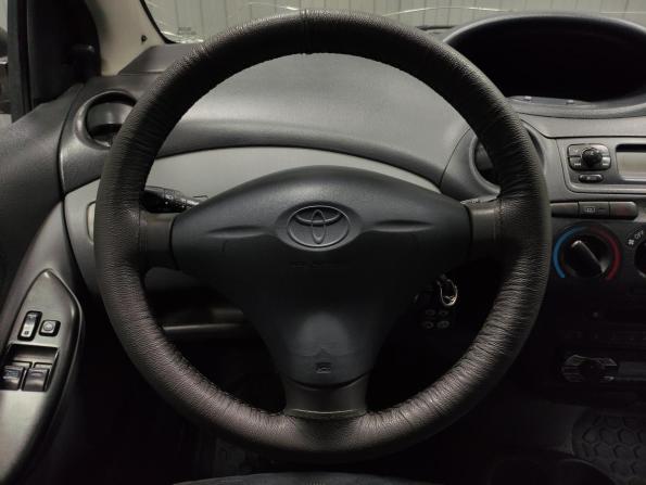 Toyota Yaris I с пробегом 2002 года, цена 245 000 рублей, 328200 км, хэтчбек, Автокод Объявления