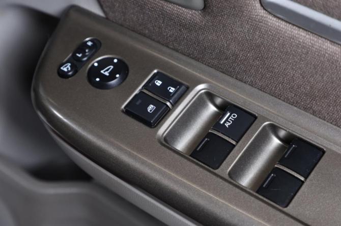 Honda Stepwgn IV с пробегом 2015 года, цена 1 749 000 рублей, 140000 км, минивэн, Автокод Объявления