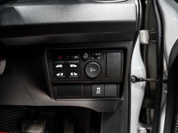 Honda Freed I Рестайлинг с пробегом 2012 года, цена 1 070 000 рублей, 167700 км, компактвэн, Автокод Объявления