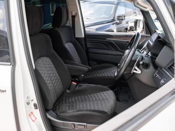 Mitsubishi Delica D:5 I Рестайлинг с пробегом 2019 года, цена 3 850 000 рублей, 77672 км, минивэн, Автокод Объявления