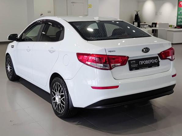 Kia Rio III Рестайлинг с пробегом 2016 года, цена 810 000 рублей, 229691 км, седан, Автокод Объявления