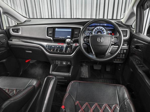Honda Odyssey V с пробегом 2017 года, цена 2 782 111 рублей, 106874 км, минивэн, Автокод Объявления