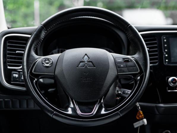 Mitsubishi Outlander III Рестайлинг 3 с пробегом 2020 года, цена 1 535 000 рублей, 230938 км, внедорожник, Автокод Объявления