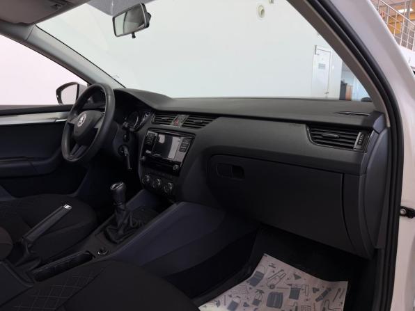 Skoda Octavia III (A7) Рестайлинг с пробегом 2019 года, цена 1 750 000 рублей, 88572 км, лифтбек, Автокод Объявления
