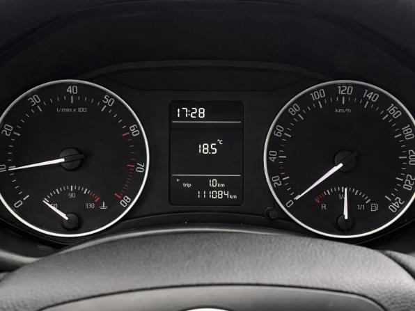 Skoda Octavia II (A5) Рестайлинг с пробегом 2012 года, цена 937 000 рублей, 111084 км, лифтбек, Автокод Объявления