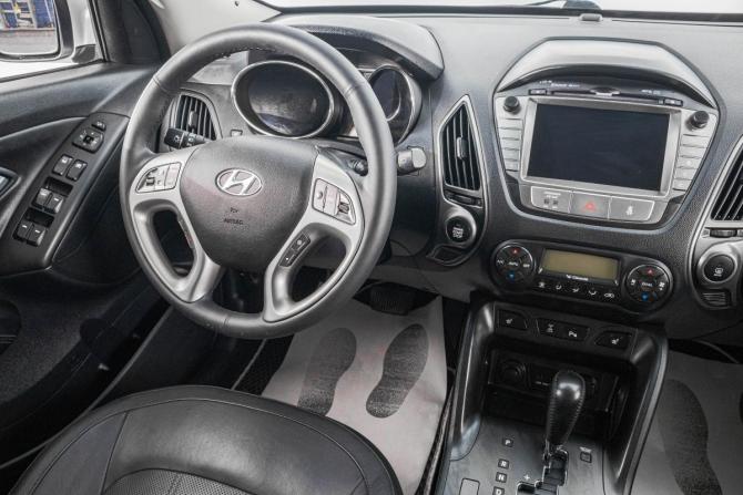 Hyundai ix35 I Рестайлинг с пробегом 2014 года, цена 1 599 000 рублей, 237000 км, внедорожник, Автокод Объявления