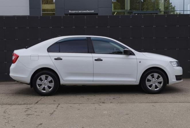 Skoda Rapid I с пробегом 2017 года, цена 1 349 000 рублей, 87168 км, седан, Автокод Объявления