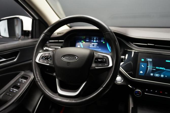 Omoda S5 с пробегом 2023 года, цена 1 635 000 рублей, 39500 км, седан, Автокод Объявления