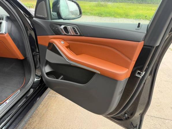 BMW X7 I (G07) Рестайлинг с пробегом 2022 года, цена 9 995 000 рублей, 116000 км, внедорожник, Автокод Объявления