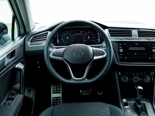Volkswagen Tiguan II с пробегом 2019 года, цена 2 599 000 рублей, 111866 км, внедорожник, Автокод Объявления