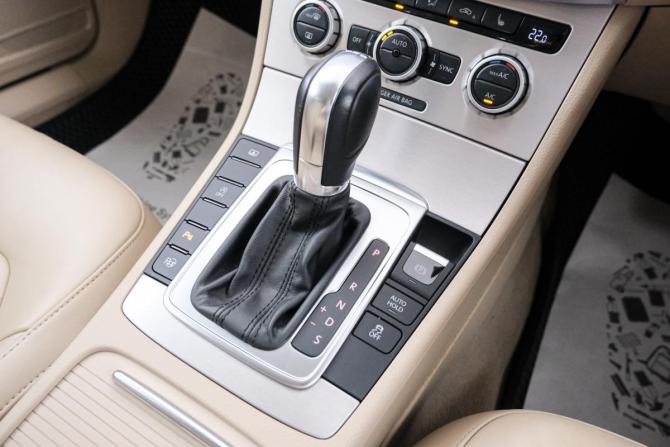 Volkswagen Passat B7 с пробегом 2013 года, цена 1 449 000 рублей, 33766 км, седан, Автокод Объявления