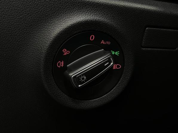 Volkswagen Polo VI с пробегом 2021 года, цена 1 270 000 рублей, 178200 км, лифтбек, Автокод Объявления
