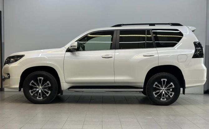 Toyota Land Cruiser Prado 150 Series Рестайлинг 2 с пробегом 2019 года, цена 5 998 000 рублей, 32341 км, внедорожник, Автокод Объявления