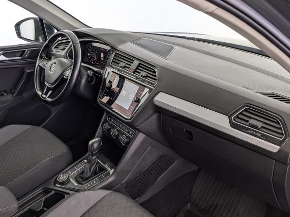 Volkswagen Tiguan II с пробегом 2017 года, цена 1 775 000 рублей, 203910 км, внедорожник, Автокод Объявления
