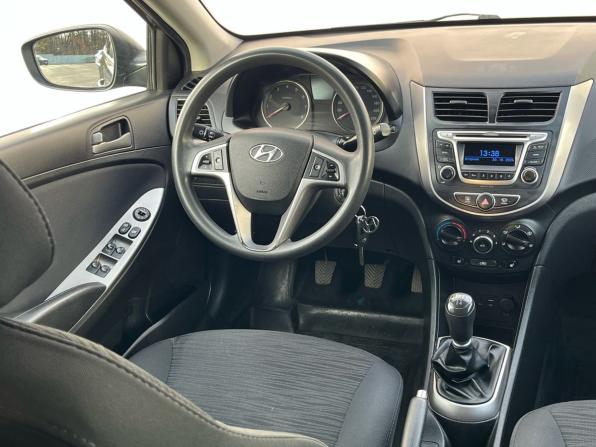 Hyundai Solaris I Рестайлинг с пробегом 2015 года, цена 840 000 рублей, 151782 км, седан, Автокод Объявления