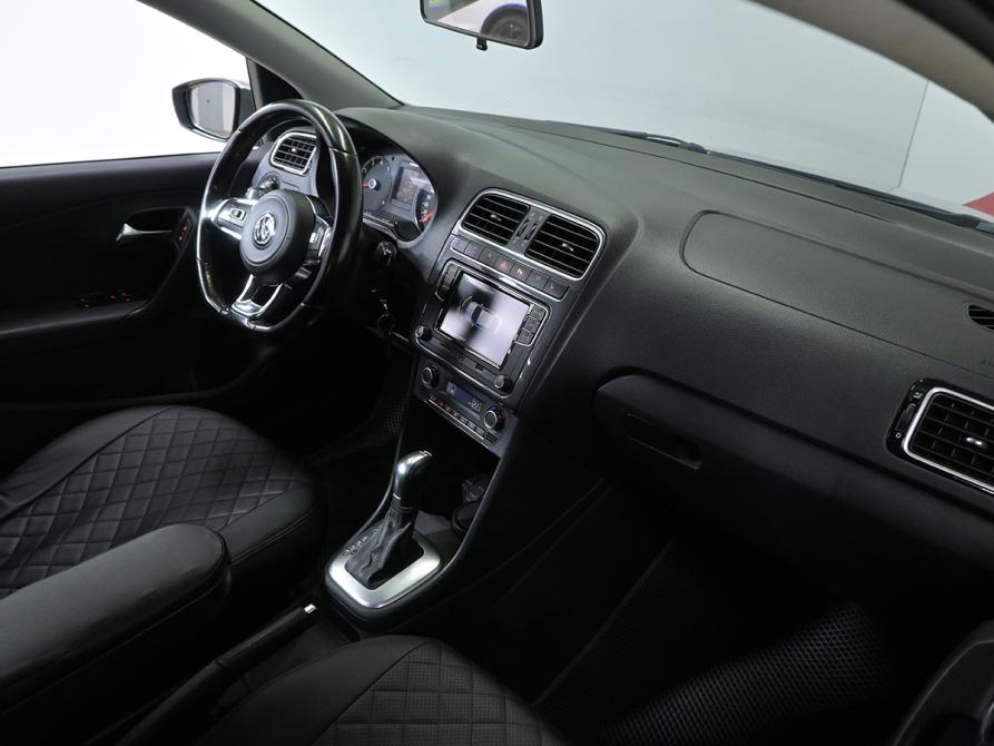 Volkswagen Polo V Рестайлинг Москва  - изображение 9