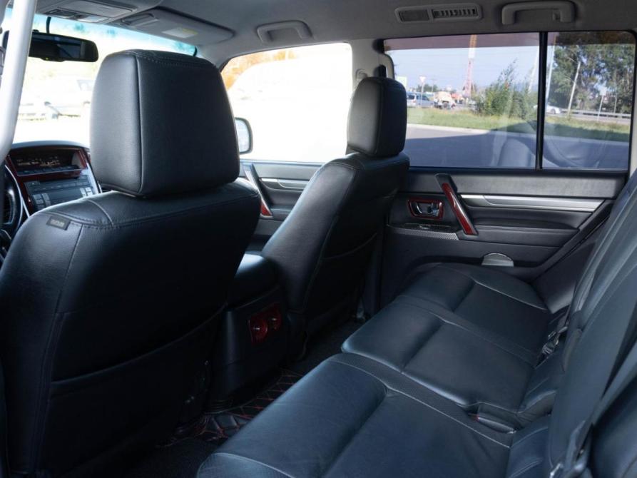 Mitsubishi Pajero IV Рестайлинг 1 Улан-Удэ  - изображение 17