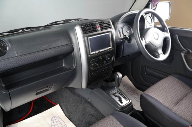 Suzuki Jimny III Рестайлинг 1 с пробегом 2008 года, цена 1 269 000 рублей, 89000 км, внедорожник, Автокод Объявления
