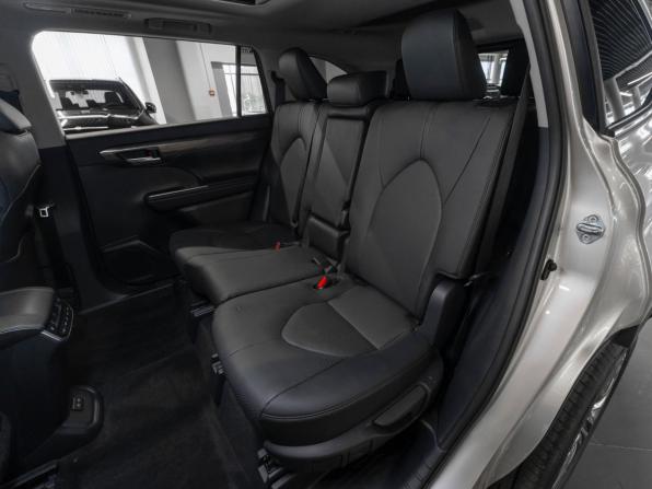 Toyota Highlander IV (XU70) с пробегом 2026 года, цена 5 650 000 рублей, 50 км, внедорожник, Автокод Объявления
